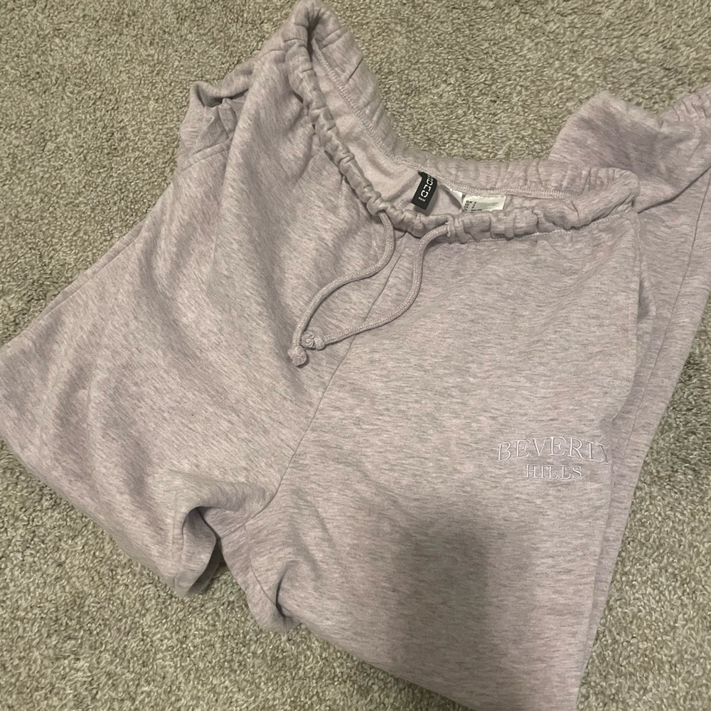 H&M Light Purple Sweatpants - Size S